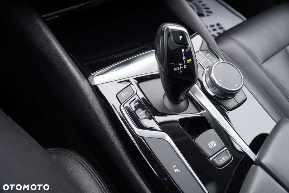 BMW Seria 5 520d Sport Line sport - 20