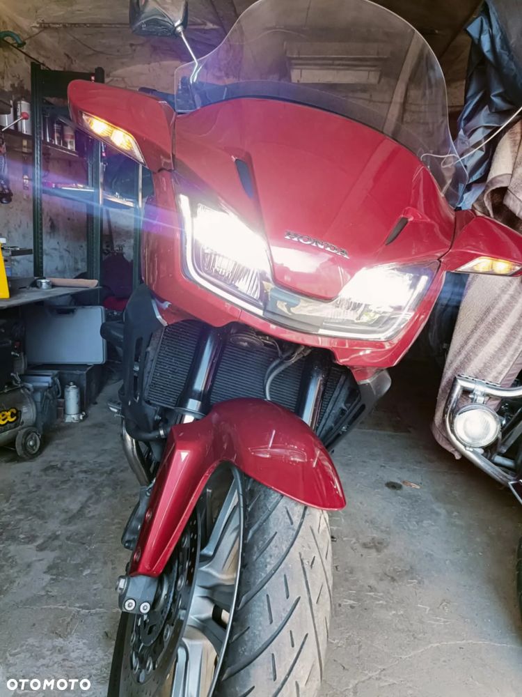 Honda CTX - 9