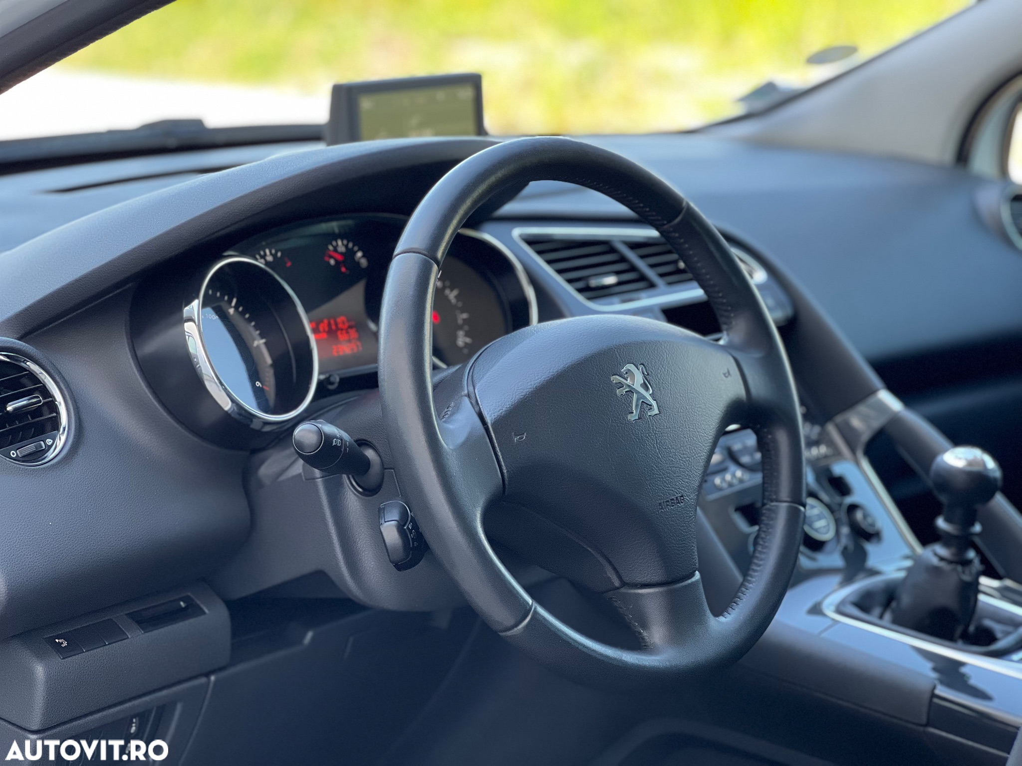 Peugeot 3008 1.6 HDI Confort Pack - 19