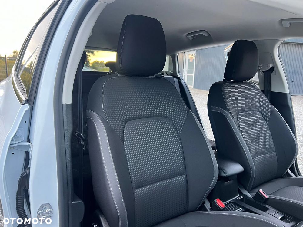 Ford Focus Turnier 2.0 EcoBlue Start-Stopp-System TITANIUM - 32