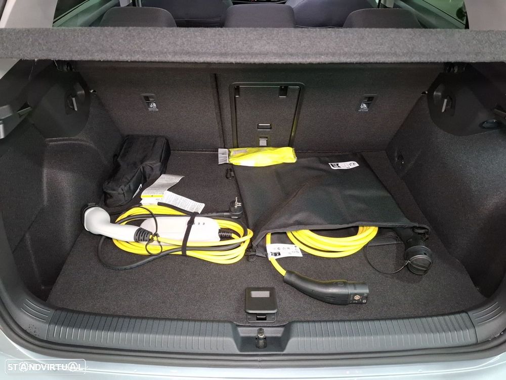 VW Golf 1.4 TSI e-Hybrid DSG - 22