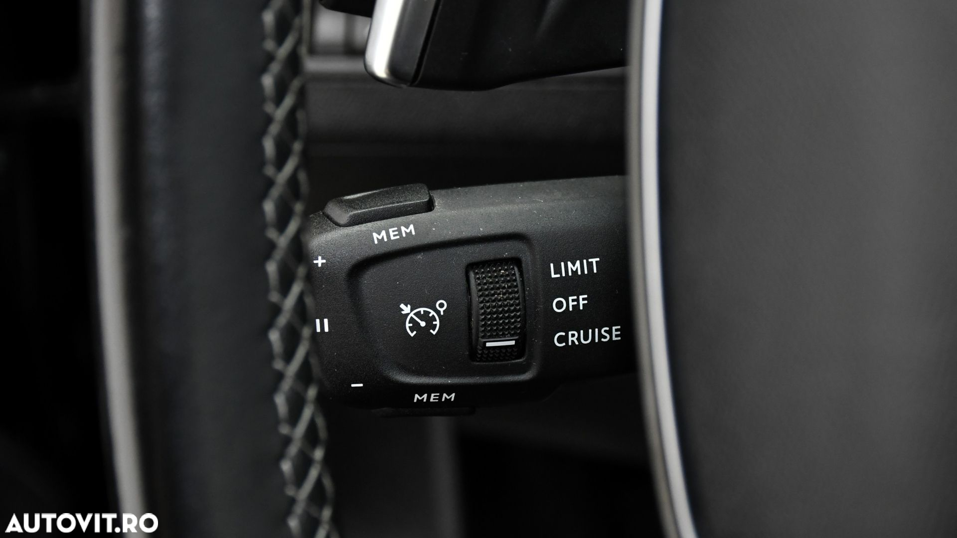 Peugeot 3008 PHEV EAT8 Allure - 21