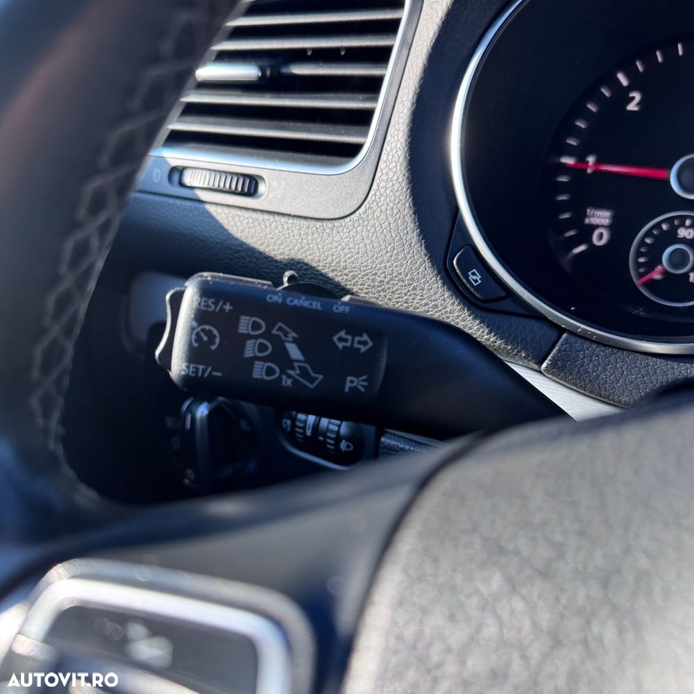 Volkswagen Golf 1.6 TDI DPF Team - 9