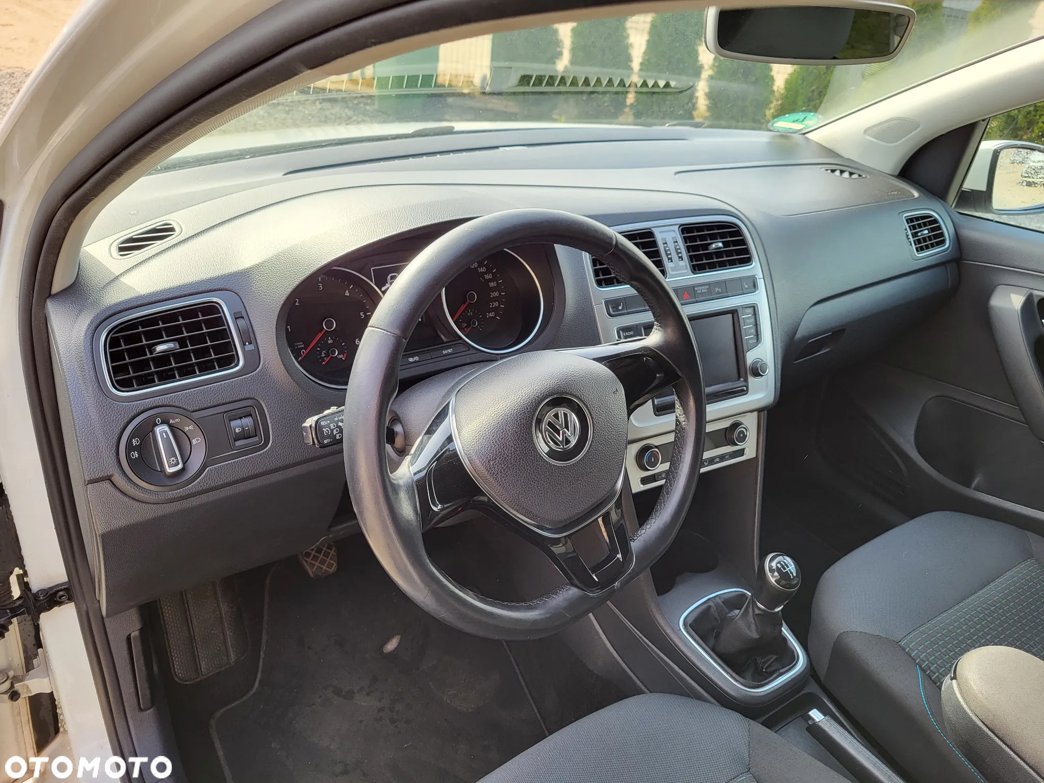 Volkswagen Polo 1.4 TDI (Blue Motion Technology) Comfortline - 18