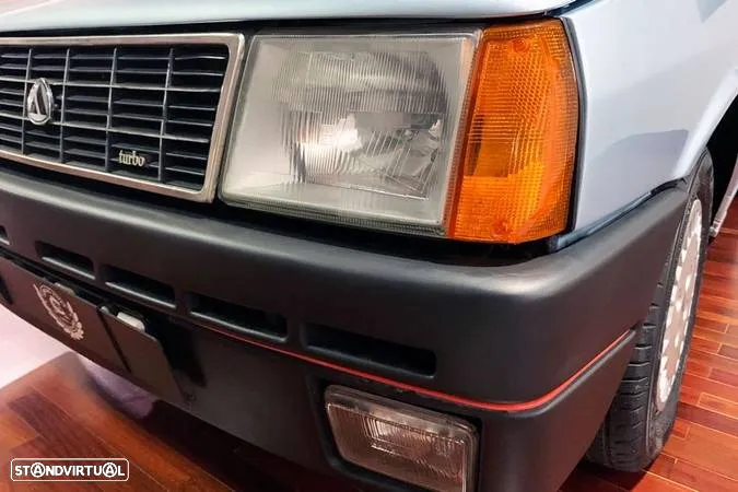 Lancia Y 10 Turbo - 23