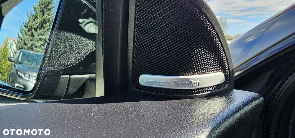 Mercedes-Benz CLA - 12