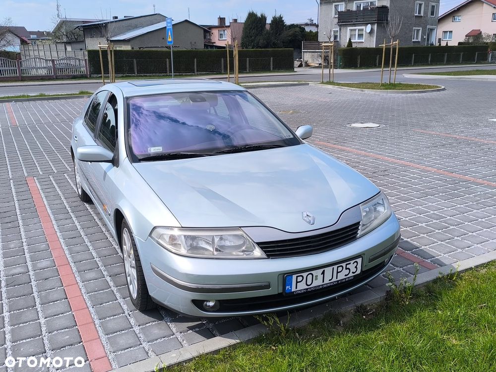 Renault Laguna - 1