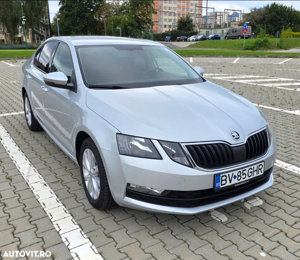Skoda Octavia - 1