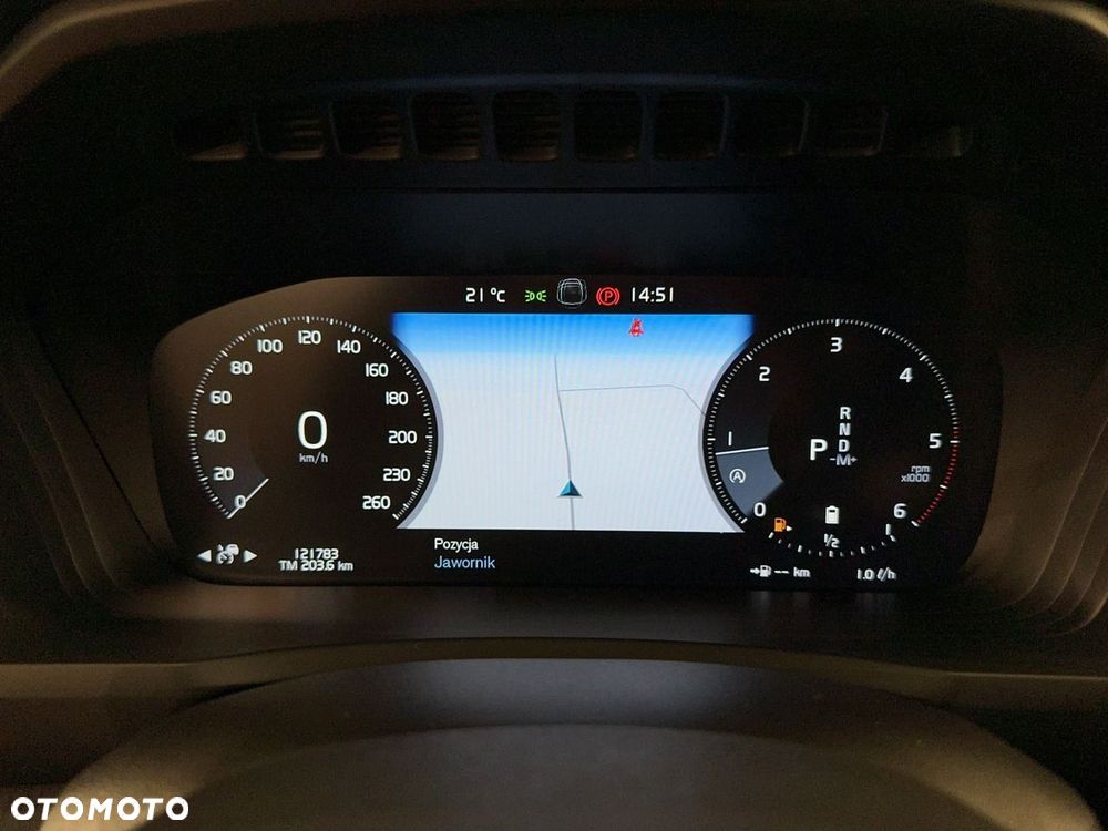 Volvo XC 90 - 25