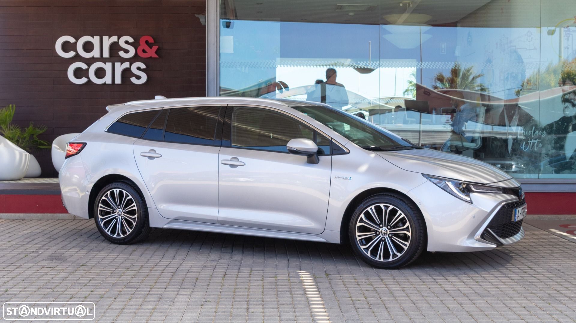 Toyota Corolla Touring Sports 1.8 Hybrid Exclusive - 1