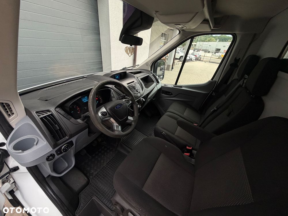 Ford Transit 350M RWD - 7