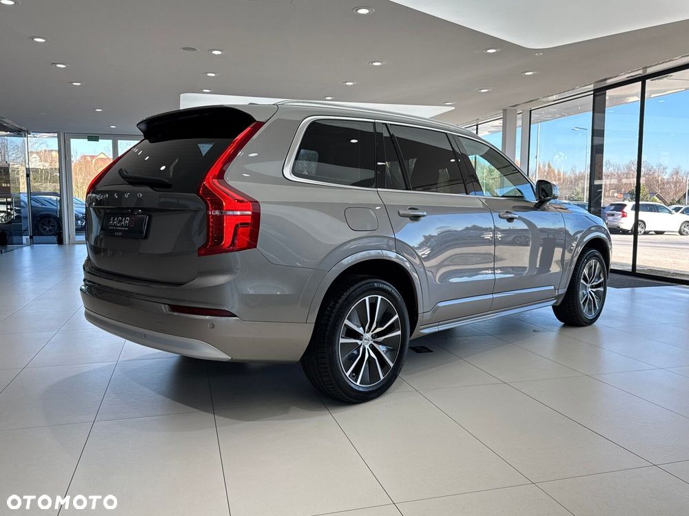 Volvo XC 90 - 5