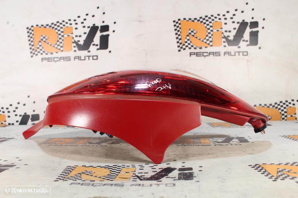 Farolim Esquerdo Peugeot 208 I (Ca_, Cc_)  9672628280 / Condutor - 8