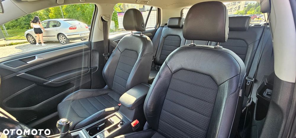 Volkswagen Golf 1.6 TDI BlueMotion Trendline - 34