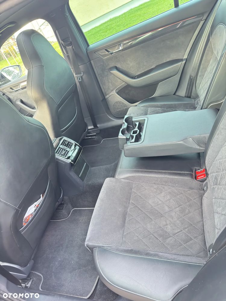 Skoda Superb 2.0 TDI 4x4 Sportline DSG - 12