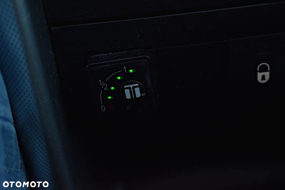 Peugeot 207 1.4 16V Presence - 18