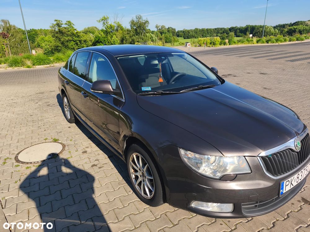 Skoda Superb 2.0 TDI Ambition DSG - 21