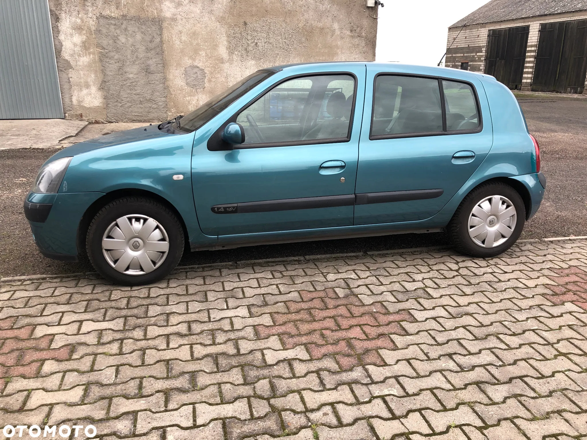 Renault Clio 1.4 16V Pack Dynamique - 3