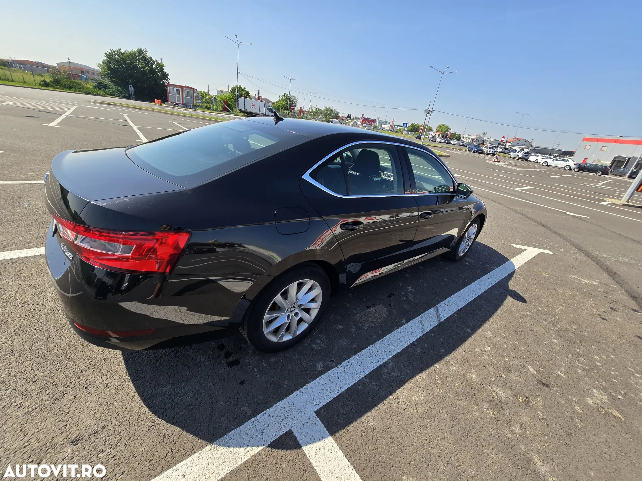 Skoda Superb 2.0 TDI Ambition - 9