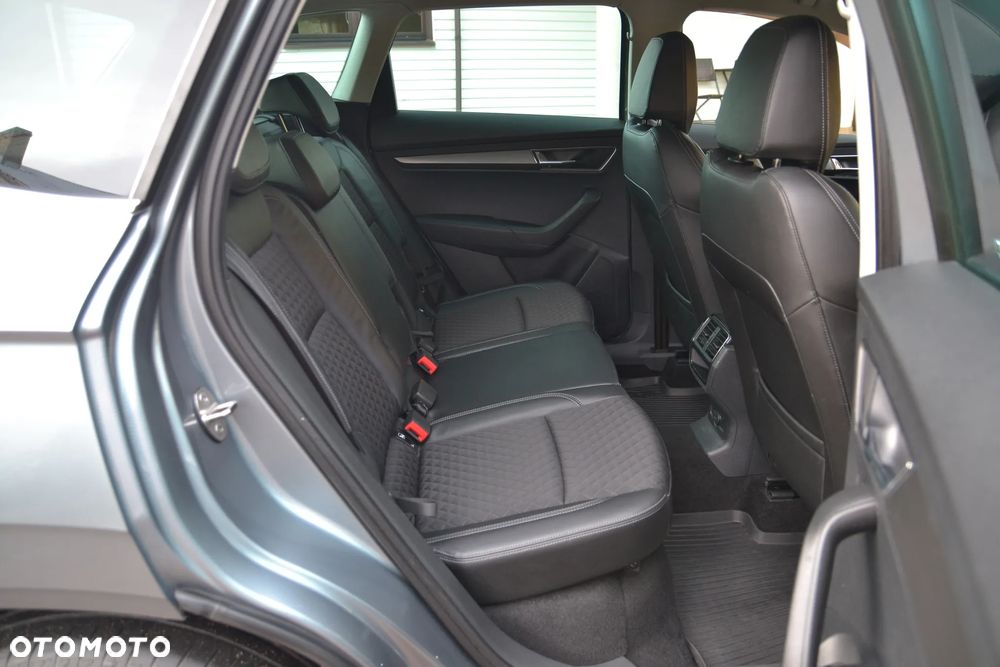 Skoda Karoq 2.0 TDI SCR 4x4 Style DSG - 16