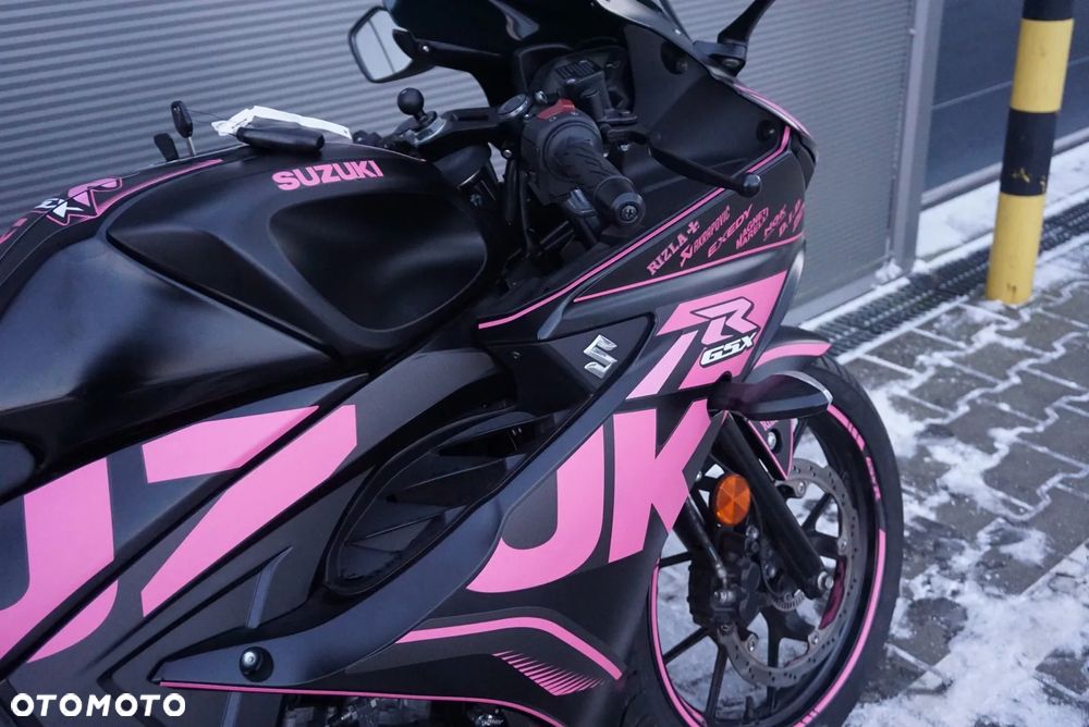 Suzuki GSX-R - 7