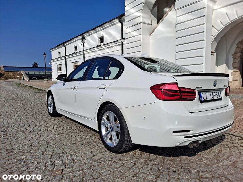 BMW Seria 3 328i xDrive Sport Line - 21