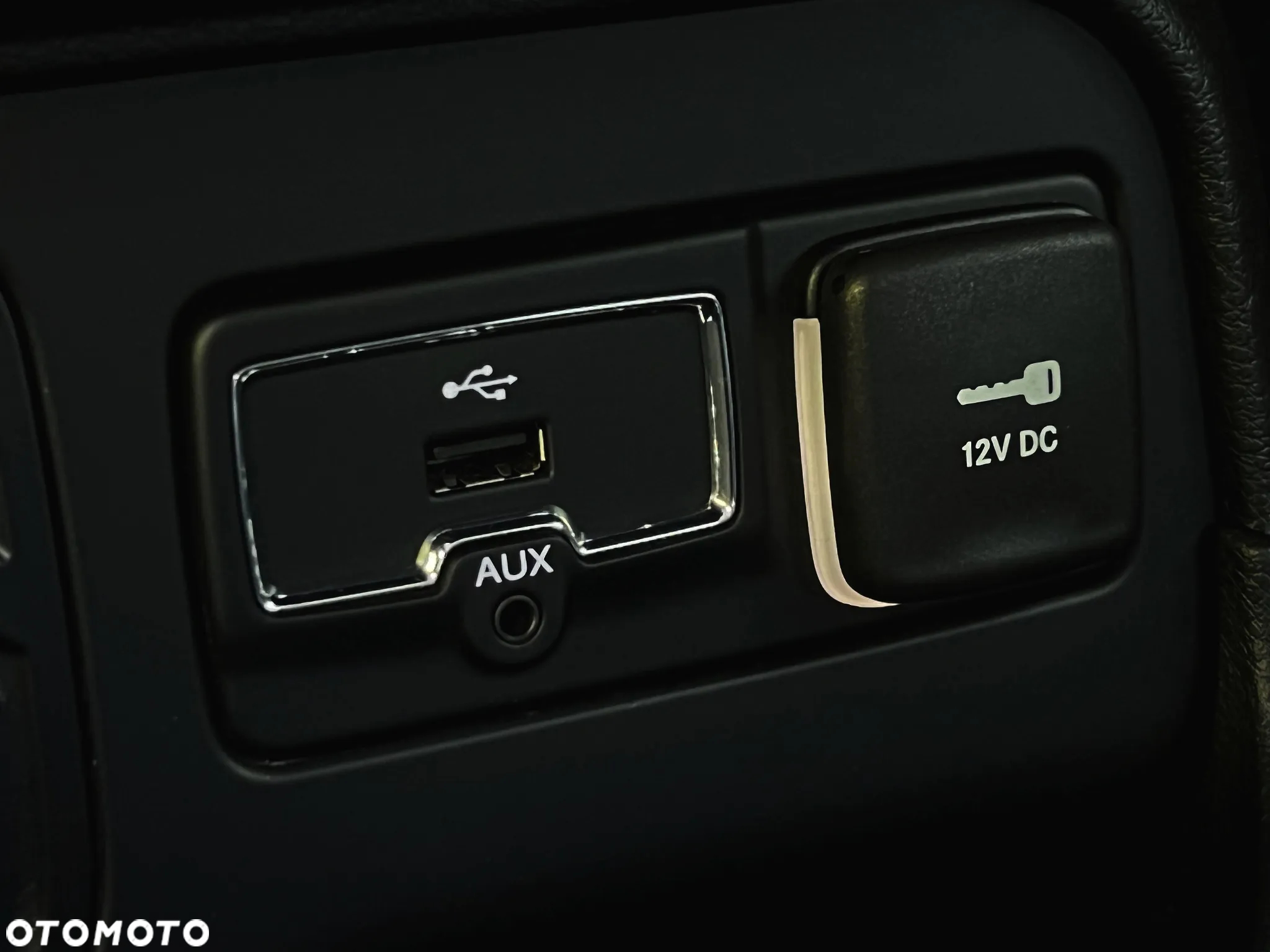 Jeep Renegade - 30
