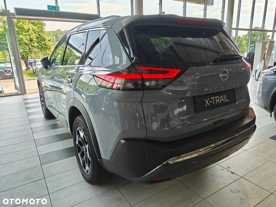 Nissan X-Trail - 4