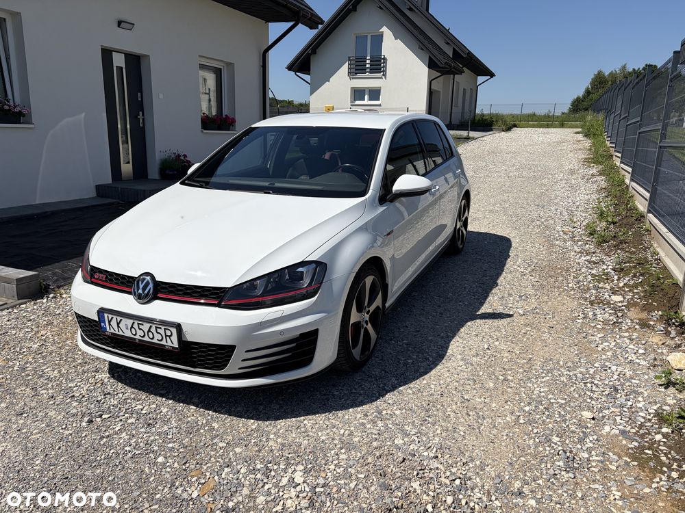 Volkswagen Golf 2.0 TSI BMT GTI Performance - 5