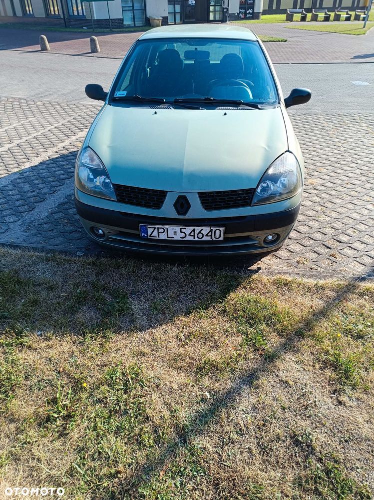 Renault Clio - 1