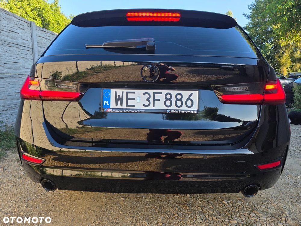 BMW Seria 3 318d mHEV - 6