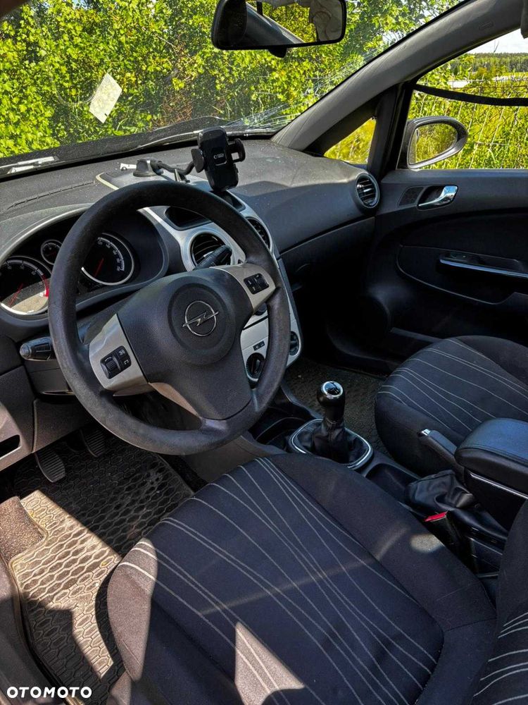 Opel Corsa - 5