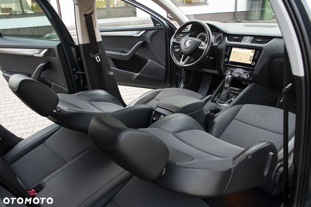 Skoda Octavia 2.0 TDI 4x4 DSG Style - 22