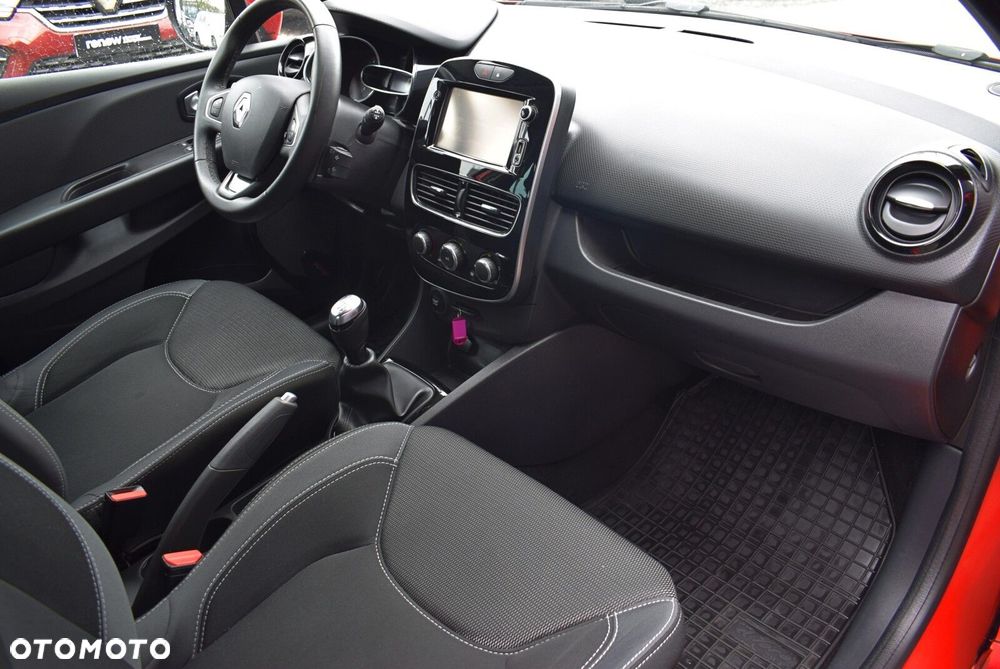 Renault Clio - 16