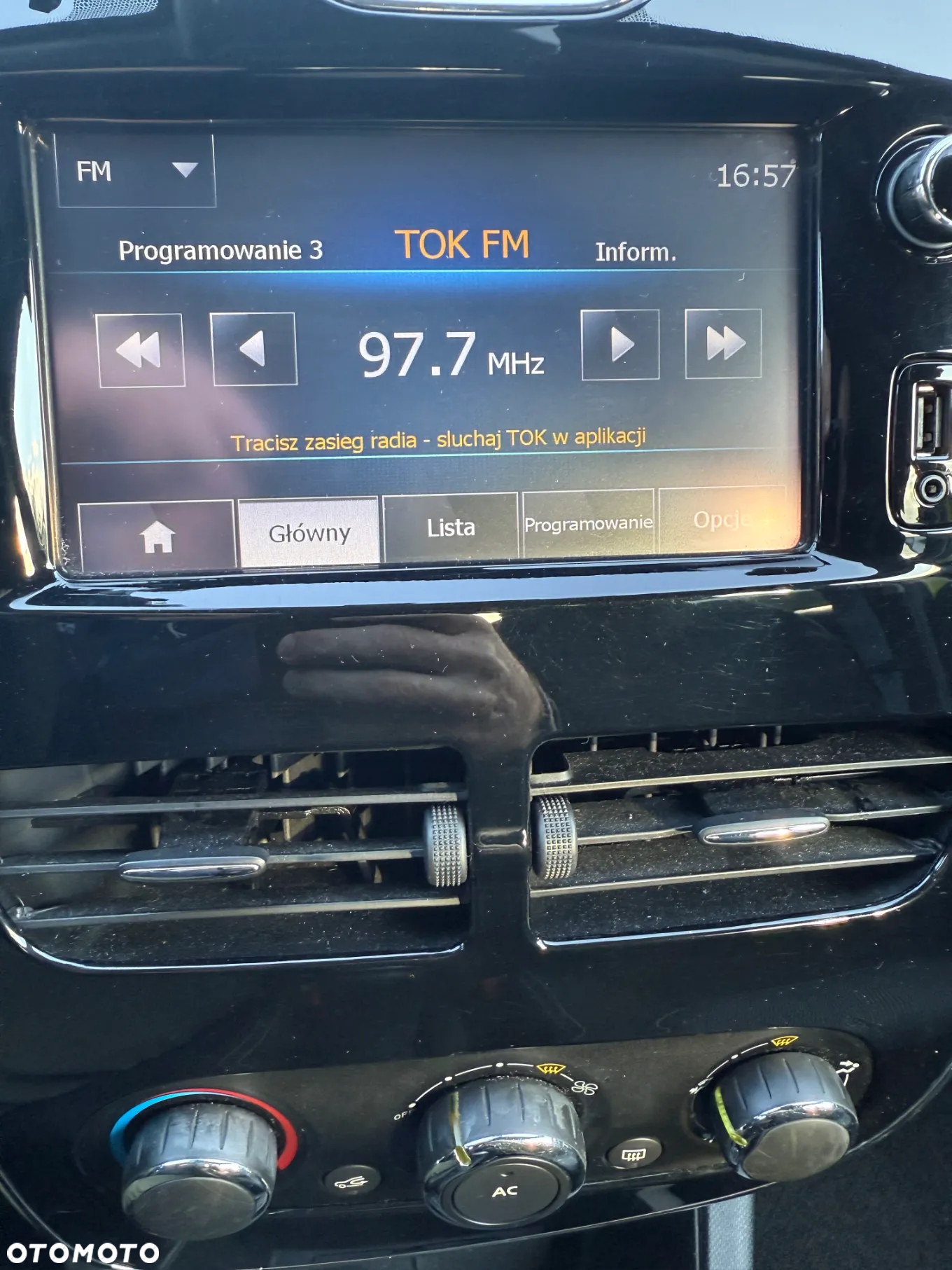 Renault Clio 1.2 16V Zen - 9