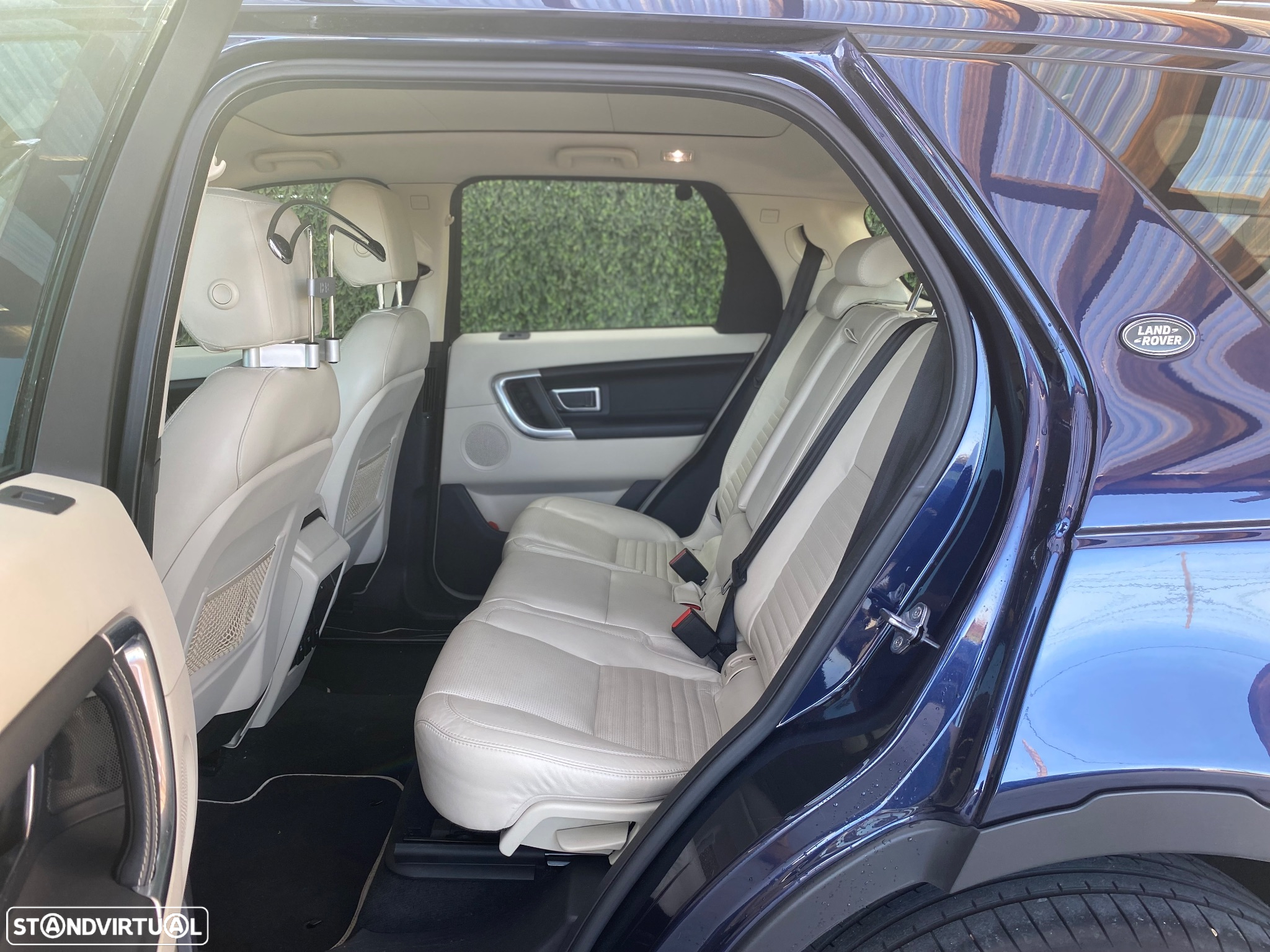 Land Rover Discovery Sport 2.0 TD4 HSE Luxury Auto - 30