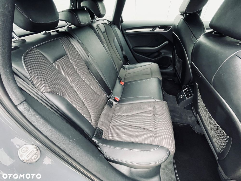 Audi A3 Sportback - 37
