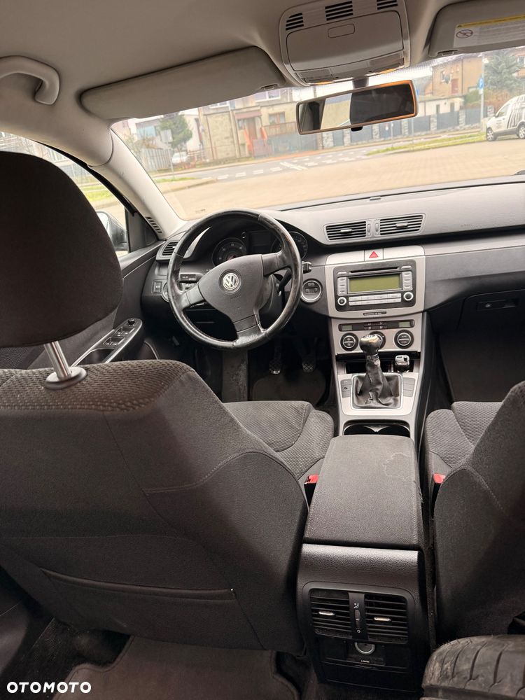 Volkswagen Passat 2.0 TDI Comfortline - 10