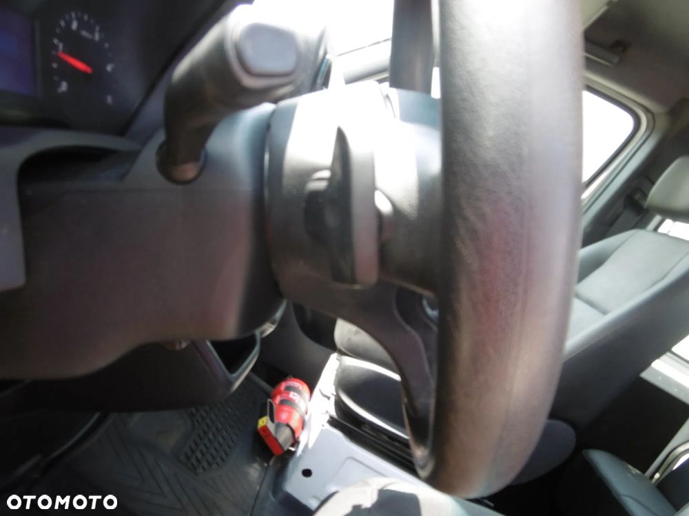 Mercedes-Benz Sprinter - 9