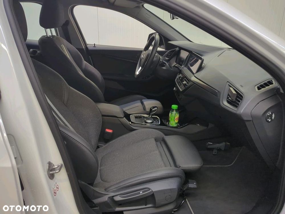 BMW Seria 1 - 16
