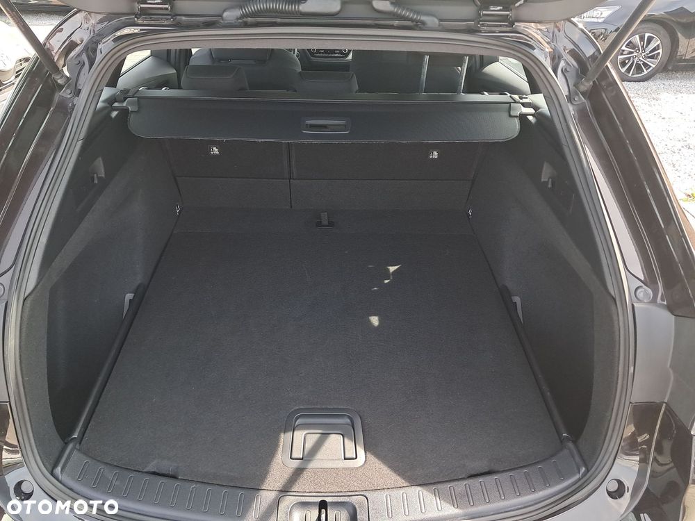Toyota Corolla 1.8 Hybrid Comfort - 13