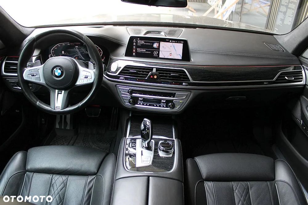 BMW Seria 7 750Li xDrive sport - 16