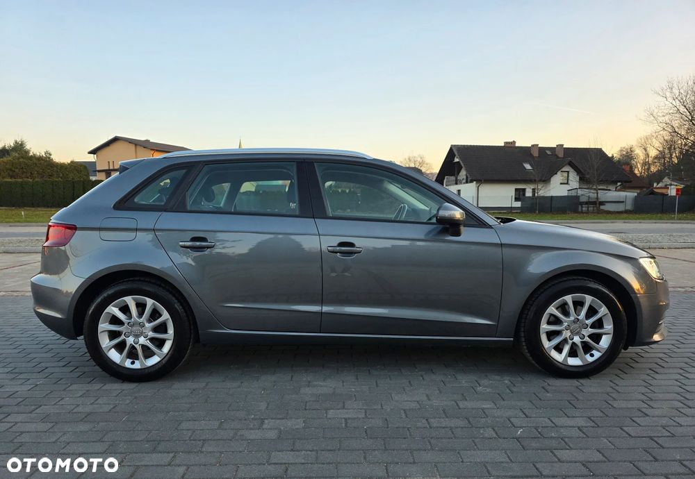 Audi A3 Sportback 1.4 TFSI Ambition - 10