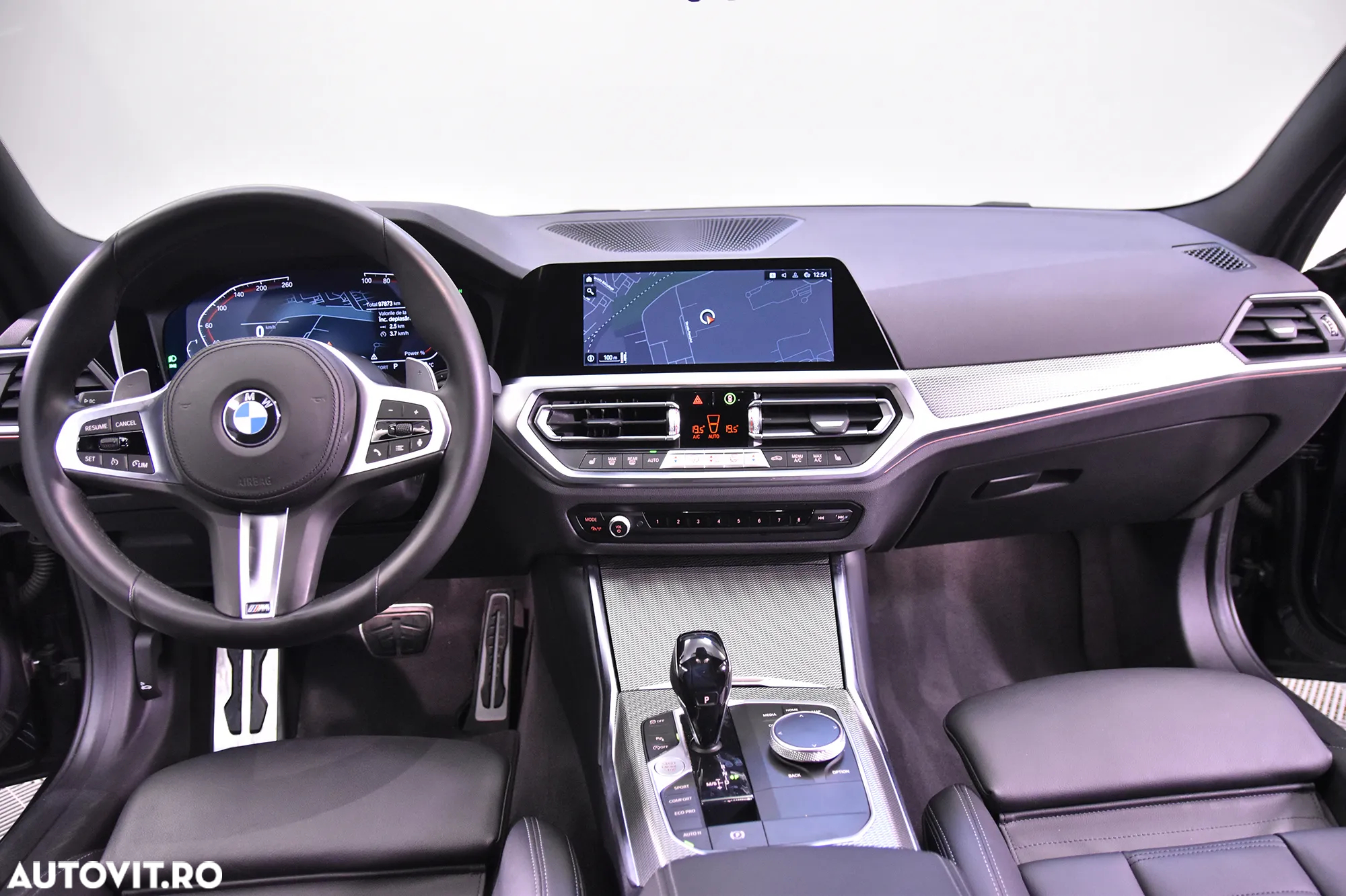 BMW Seria 3 330i AT M Sport - 9