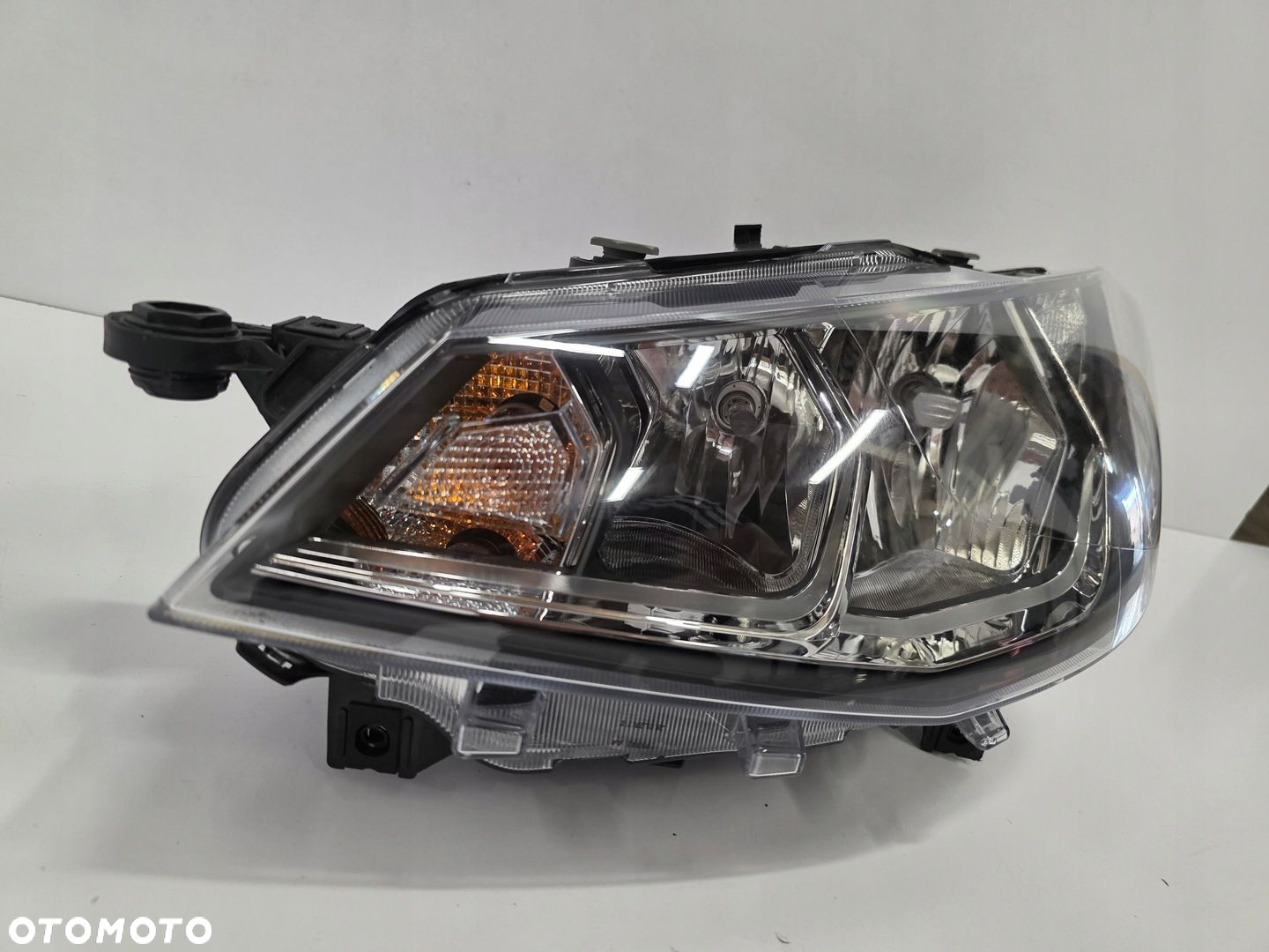 LAMPA PRZÓD LEWA SEAT IBIZA V SEAT ARONA 6F1941005A EUROPA - 2