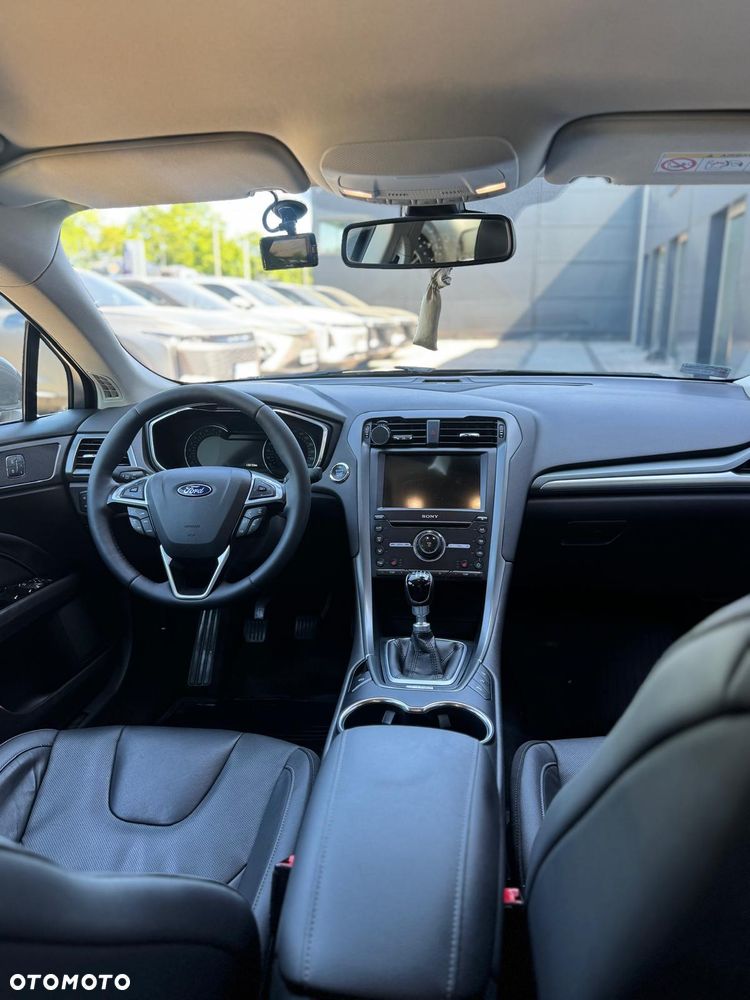 Ford Mondeo 1.5 EcoBoost Titanium - 4