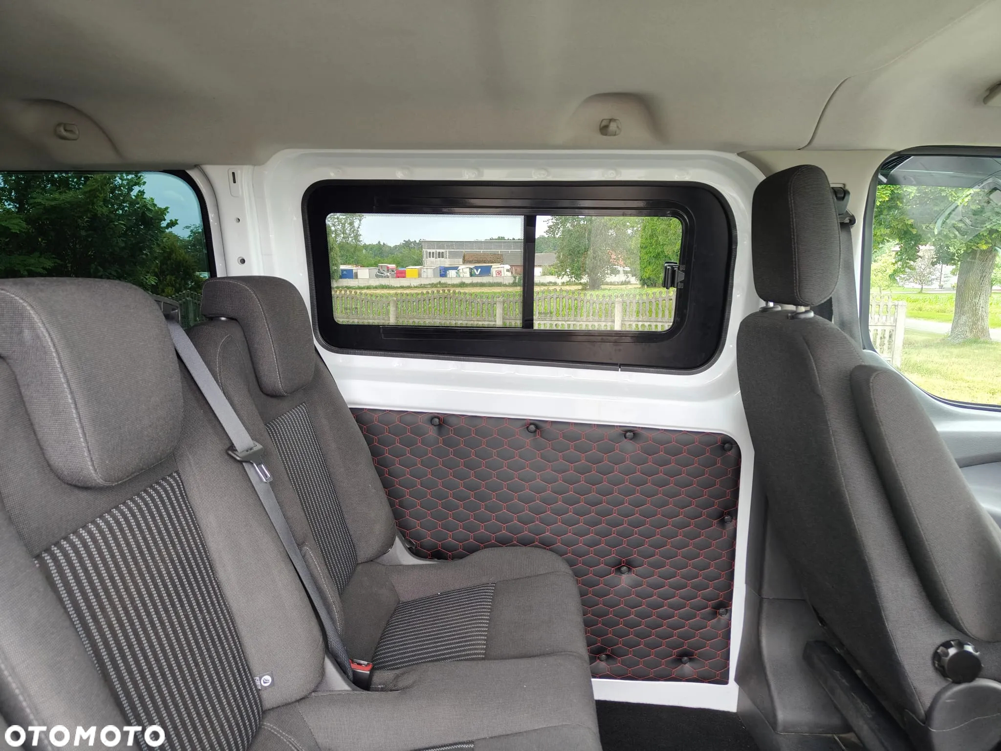 Ford Transit Custom - 12