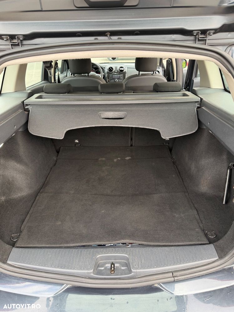 Dacia Logan 0.9 TCe Laureate - 8