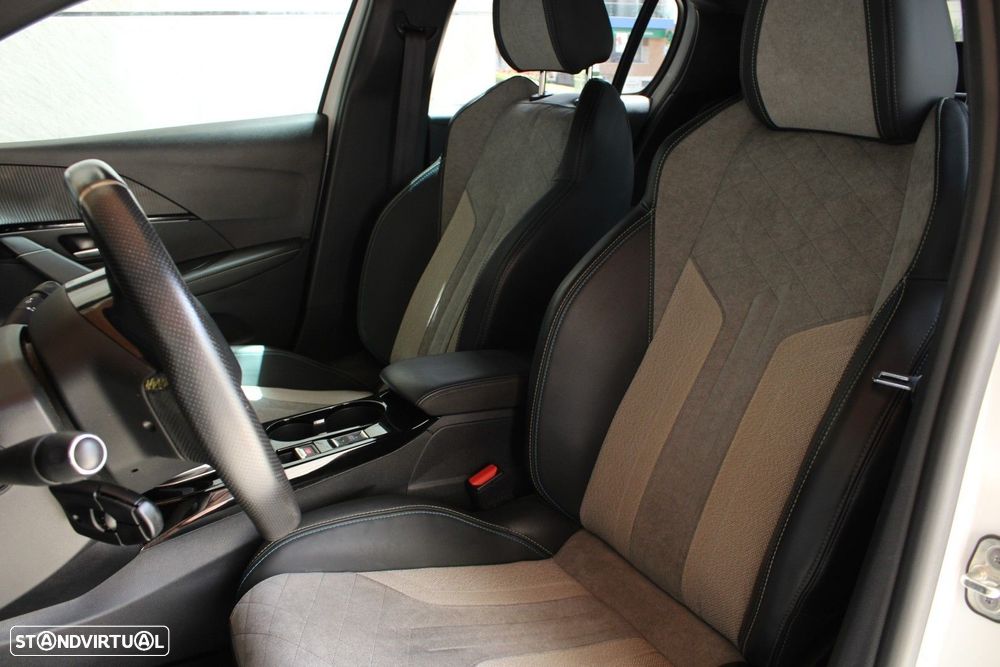 Peugeot e-208 50 kWh GT Pack - 48