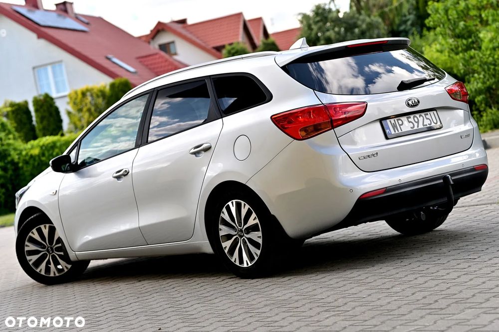 Kia Ceed 1.4 CVVT Dream Team Edition - 10